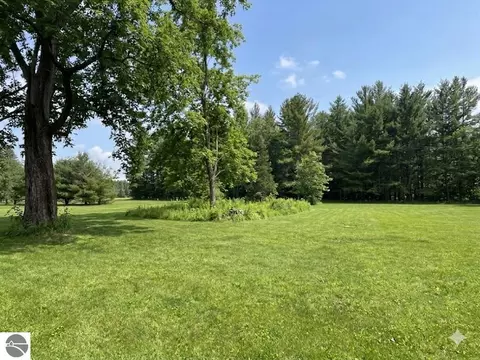 Exterior - 562 Lagrant Rd, Twining, MI 48766 photo 12 of 12