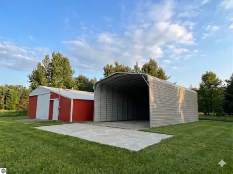 Exterior - 562 Lagrant Rd, Twining, MI 48766 photo 3 of 12