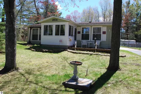 1854 Grouse Ln, Saint Helen, MI 48656