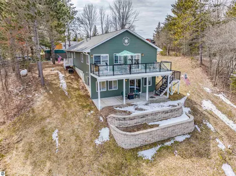 830 Richland Ave, Lupton, MI 48635