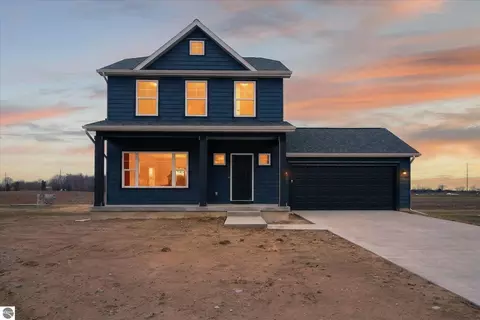 247 Gemstone Dr, Alma, MI 48801
