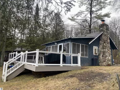 3943 Martin Rd, Lupton, MI 48635