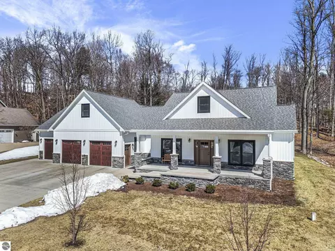 9339 E Summerfield Dr, Traverse City, MI 49684