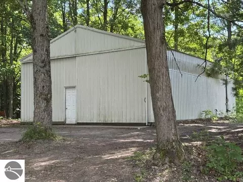 8299 W Walker Rd, Manton, MI 49663