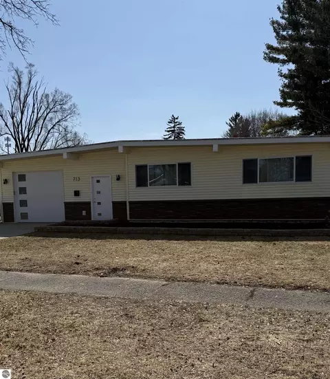 713 W Lincoln, East Tawas, MI 48730