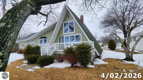 1170 Forest Ave, East Tawas, MI 48730