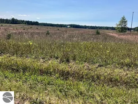 F Walton Road, Kingsley, MI 49649