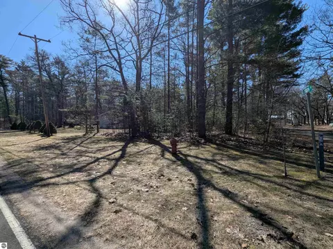 Exterior - 5150 E Michigan Ave, Au Gres, MI 48703 photo 9 of 14
