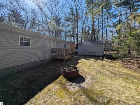 Exterior - 5150 E Michigan Ave, Au Gres, MI 48703 photo 8 of 14