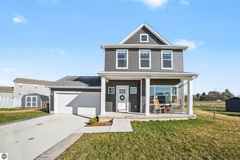 158 Jade Ct, Alma, MI 48801