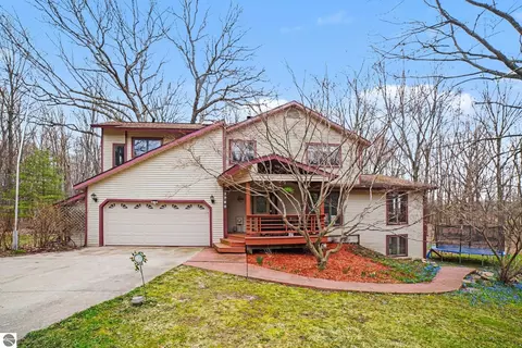 2790 S Gilmore Rd, Mount Pleasant, MI 48858