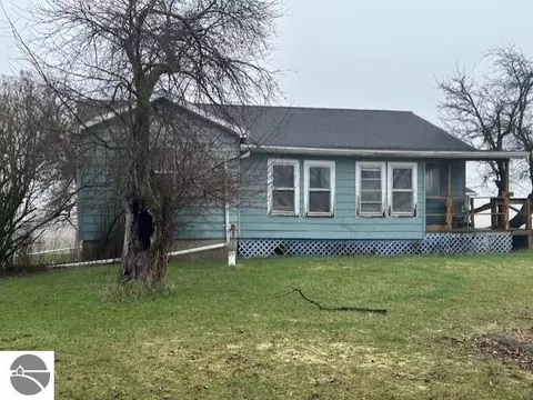 4814 Carpenter Rd, Tawas City, MI 48763