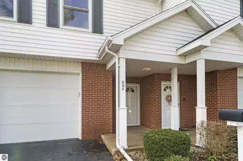 595 Georgetown Pl #12, Traverse City, MI 49684
