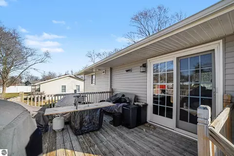 Exterior - 898 Riverview, Alma, MI 48801 photo 3 of 3