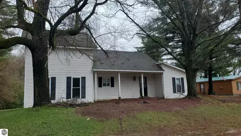 5500 85th Ave, Evart, MI 49631