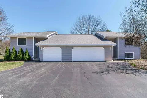 4398 W 4400 W Manhattan, Traverse City, MI 49685