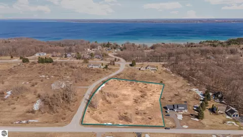 11936 E Blossom Ln, Suttons Bay, MI 49682