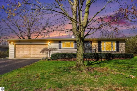 16521 11 Mile Rd, Battle Creek, MI 49014