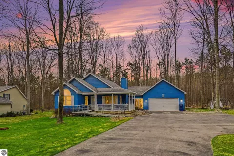 327 Eden St, Kingsley, MI 49649