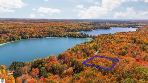 7149 W Blue Lake Rd NE, Kalkaska, MI 49646