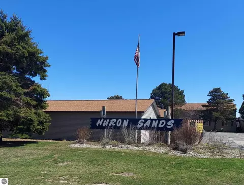 4390 N Us-23 #105, Oscoda, MI 48750