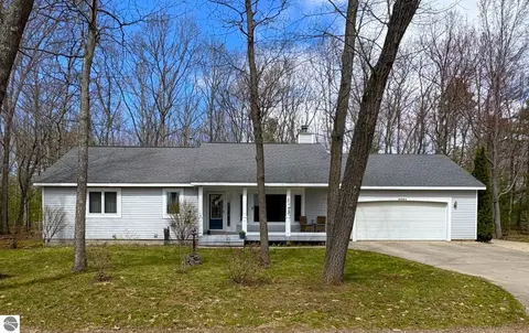 8884 Beverly Rd, Interlochen, MI 49643
