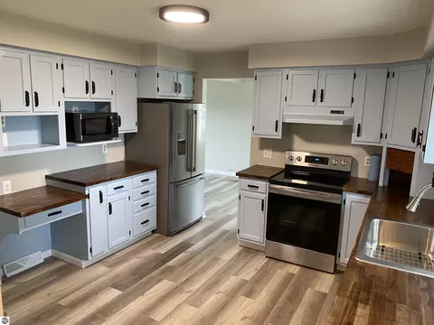 Kitchen - 7075 E M 72, Williamsburg, MI 49690 photo 1 of 2