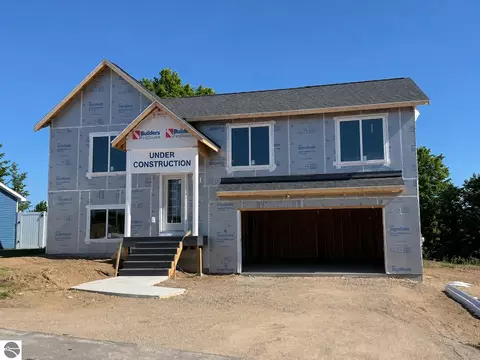 1690 Finch Dr, Traverse City, MI 49685