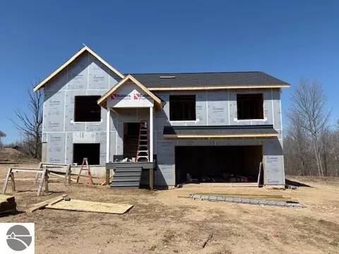 1690 Finch Dr, Traverse City, MI 49685