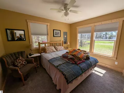 Bedroom - 4275 E Michigan Ave, Au Gres, MI 48703 photo 5 of 8