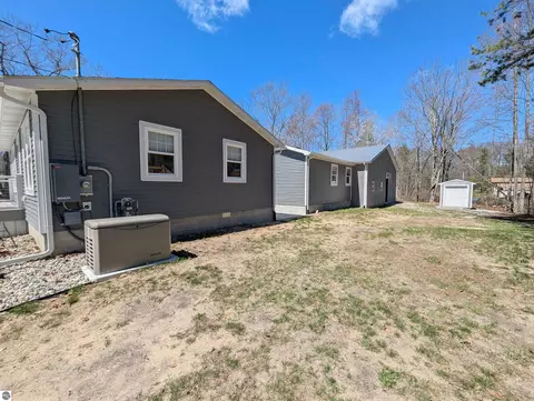 Exterior - 4275 E Michigan Ave, Au Gres, MI 48703 photo 21 of 23