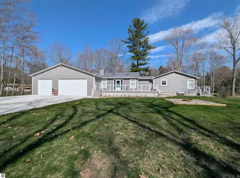 Exterior - 4275 E Michigan Ave, Au Gres, MI 48703 photo 8 of 23