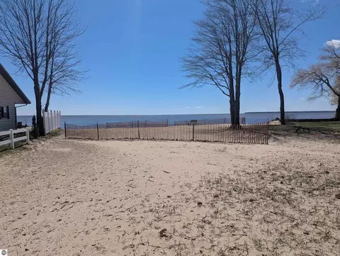 Exterior - 4275 E Michigan Ave, Au Gres, MI 48703 photo 16 of 23