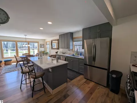 Kitchen - 4275 E Michigan Ave, Au Gres, MI 48703 photo 5 of 6