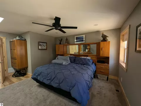 Bedroom - 4275 E Michigan Ave, Au Gres, MI 48703 photo 2 of 8