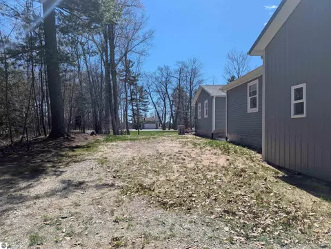Exterior - 4275 E Michigan Ave, Au Gres, MI 48703 photo 20 of 23