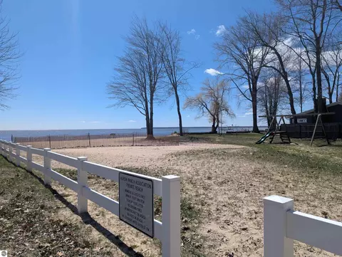 Exterior - 4275 E Michigan Ave, Au Gres, MI 48703 photo 19 of 23