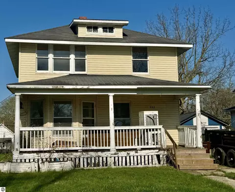 222 Rockingham Ave, Alma, MI 48801