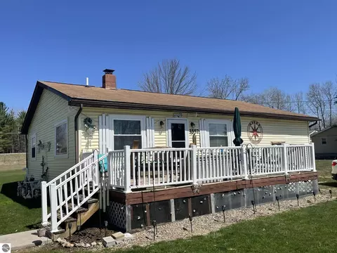 Other - 3557 Coveview Dr, Lupton, MI 48635 photo 3 of 8