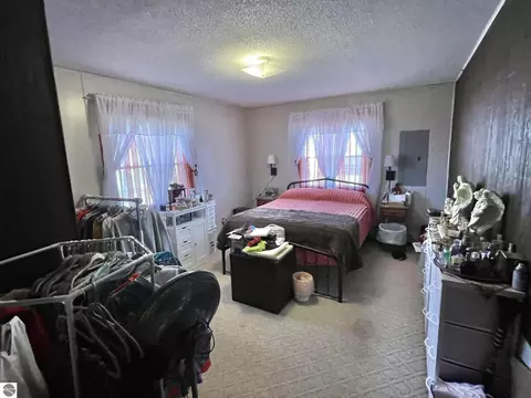 Bedroom - 3557 Coveview Dr, Lupton, MI 48635 photo 3 of 3