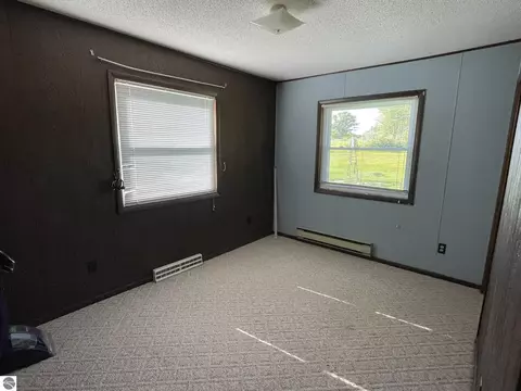 Bedroom - 3557 Coveview Dr, Lupton, MI 48635 photo 1 of 3