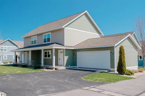 4082 Haverhill Ct #10, Traverse City, MI 49684