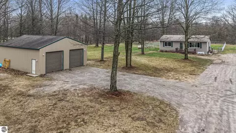 11337 Riley Rd, Interlochen, MI 49643