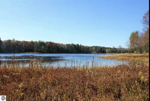 312 Blue Heron Dr, Kalkaska, MI 49646