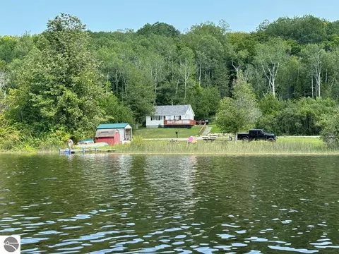8380 Rushton Rd, Ellsworth, MI 49729