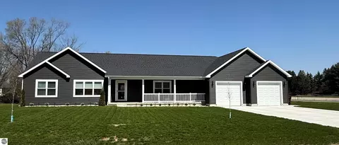 2497 Joseph Dr, Mount Pleasant, MI 48858