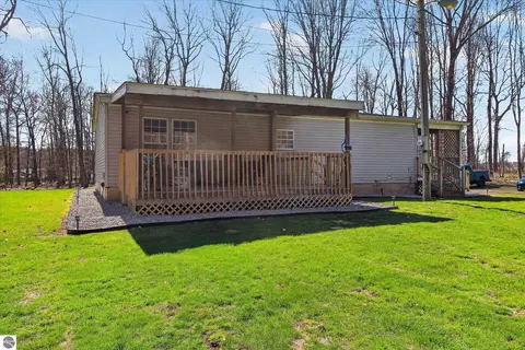 Exterior - 4537 N Caris Rd, Edmore, MI 48829 photo 12 of 17