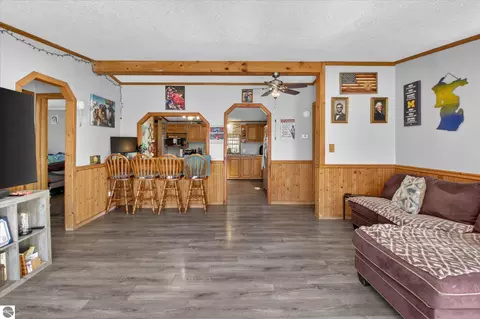 Entry Way - 4537 N Caris Rd, Edmore, MI 48829 photo 2 of 3