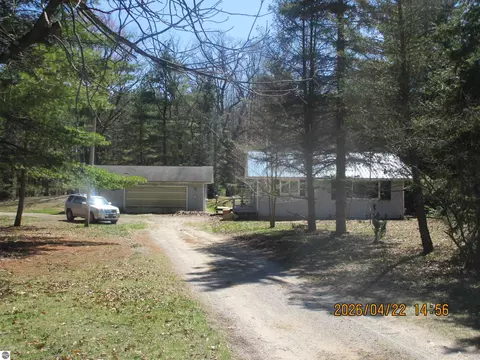 5179 W M-55, Tawas City, MI 48763