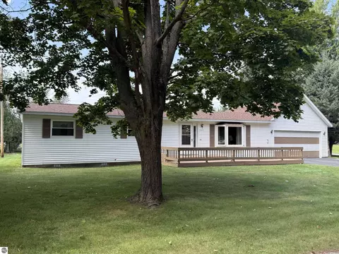 707 Sawyer, East Tawas, MI 48730